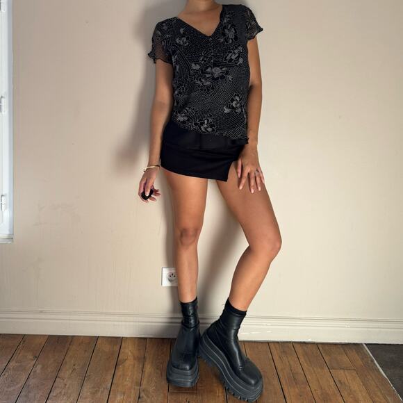 Made in Italy - Vintage 00s black & white Silk Floral Print Fitted Blouse (M) - Picture 4 of 8